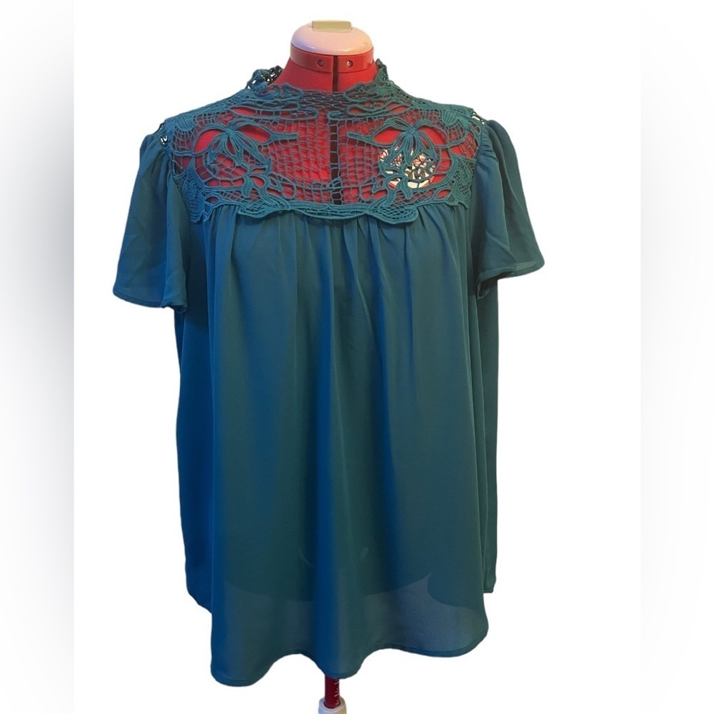 Lane Bryant Teal Crochet Yoke Short Sleeve Blouse